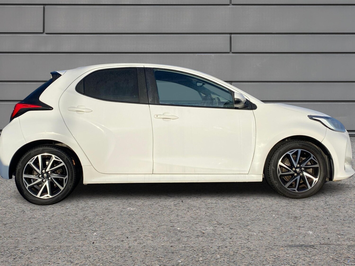 Used Toyota Yaris 2022 for sale - 76338422: Photo 16