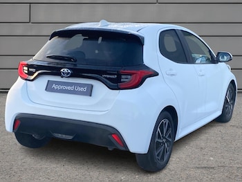 Used Toyota Yaris 2022 for sale - 76338422: Photo