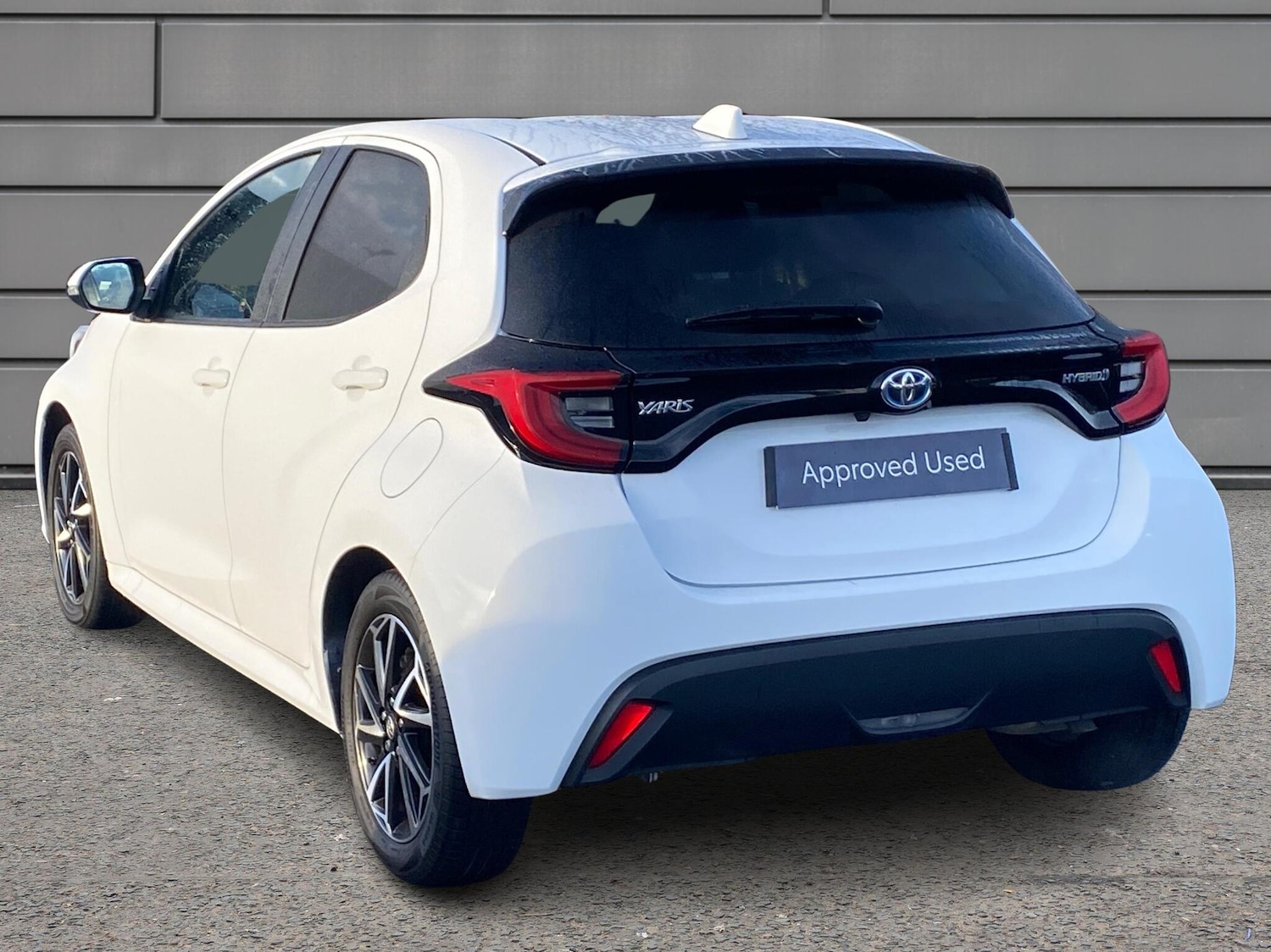 Used Toyota Yaris 2022 for sale - 76338422: Photo 4