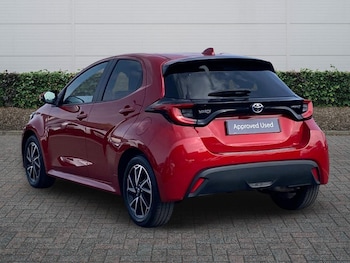 Used Toyota Yaris 2023 for sale - 77613724: Photo