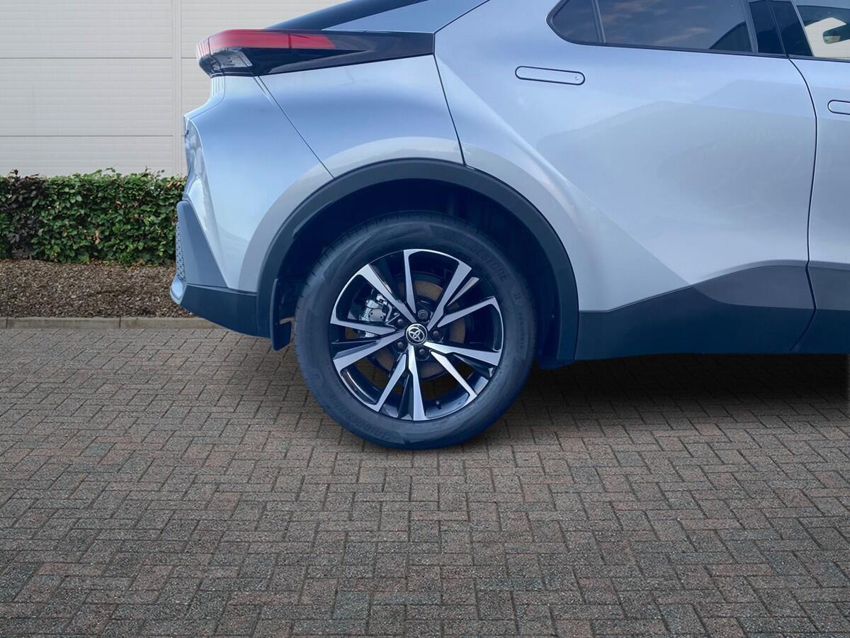Used Toyota C-HR 2025 for sale - 77013419: Photo 6