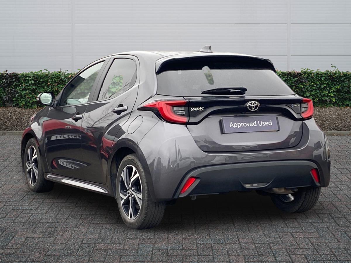 Used Toyota Yaris 2024 for sale - 77959351: Photo 2