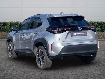 Used Toyota Yaris 2023 for sale - 77840938: Photo