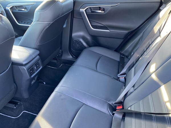 Used Toyota RAV4 2022 for sale - 76110491: Photo 12