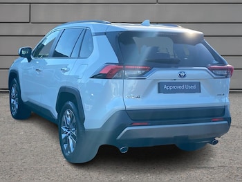 Used Toyota RAV4 2022 for sale - 76110491: Photo 4