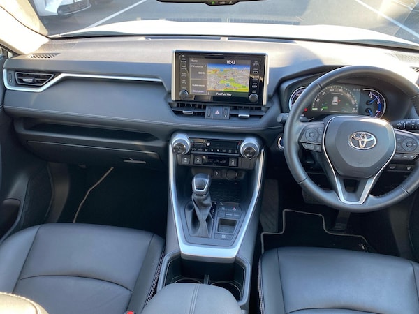 Used Toyota RAV4 2022 for sale - 76110491: Photo 5