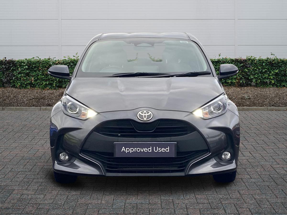 Used Toyota Yaris 2024 for sale - 77292935: Photo 3