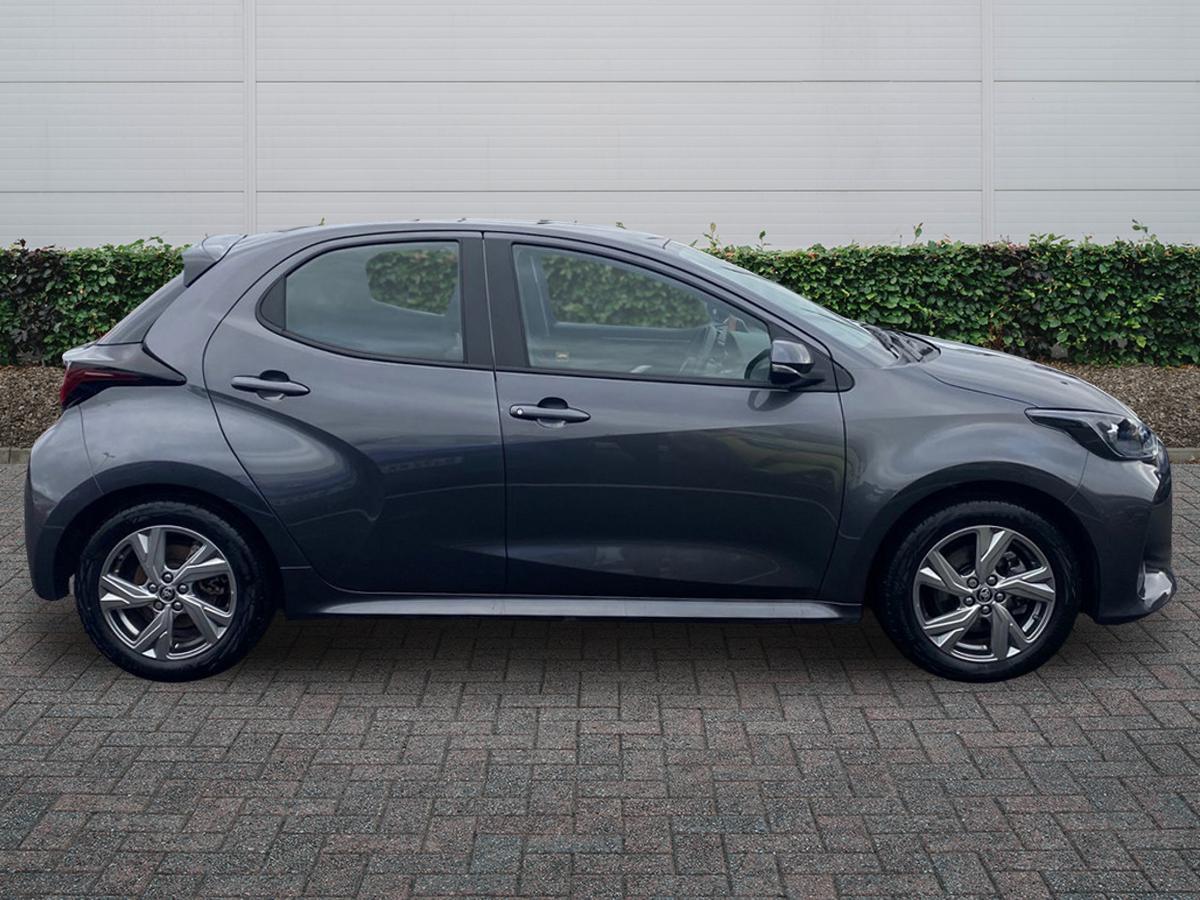 Used Toyota Yaris 2024 for sale - 77292935: Photo 5