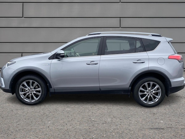 Used Toyota RAV4 2017 for sale - 76261157: Photo 17