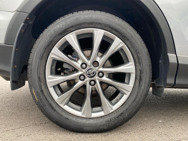 Used Toyota RAV4 2017 for sale - 76261157: Photo 18