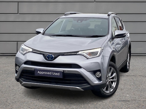Used Toyota RAV4 2017 for sale - 76261157: Photo 3