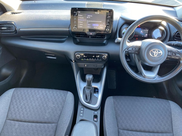 Used Toyota Yaris 2023 for sale - 76110562: Photo 5