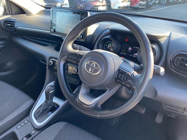 Used Toyota Yaris 2023 for sale - 76110562: Photo 8
