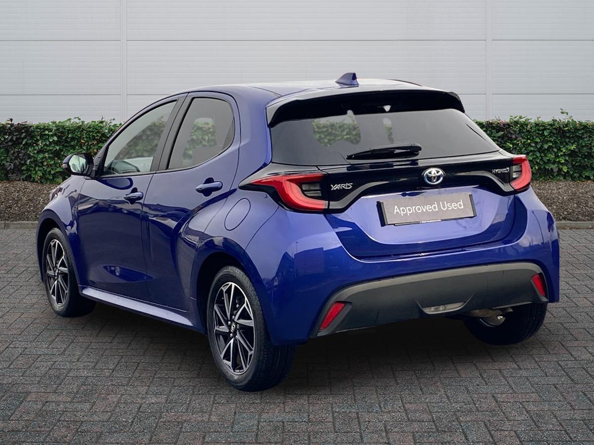 Used Toyota Yaris 2023 for sale - 76800756: Photo 2