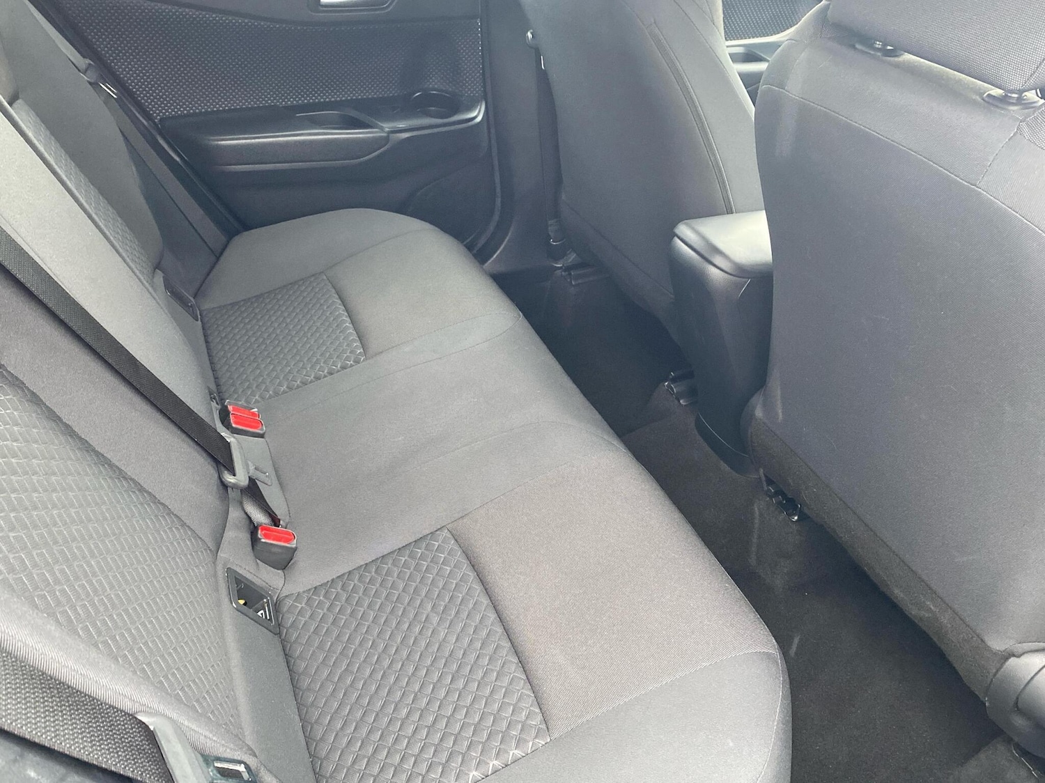 Used Toyota C-HR 2021 for sale - 76419879: Photo 13