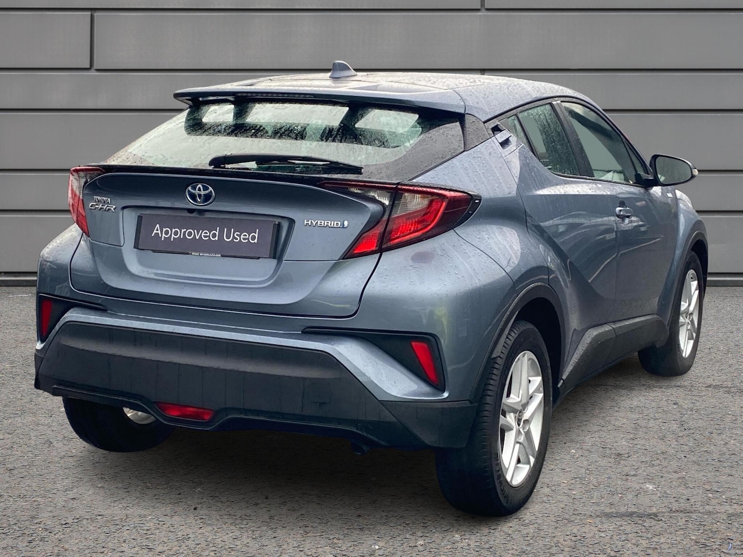 Used Toyota C-HR 2021 for sale - 76419879: Photo 2