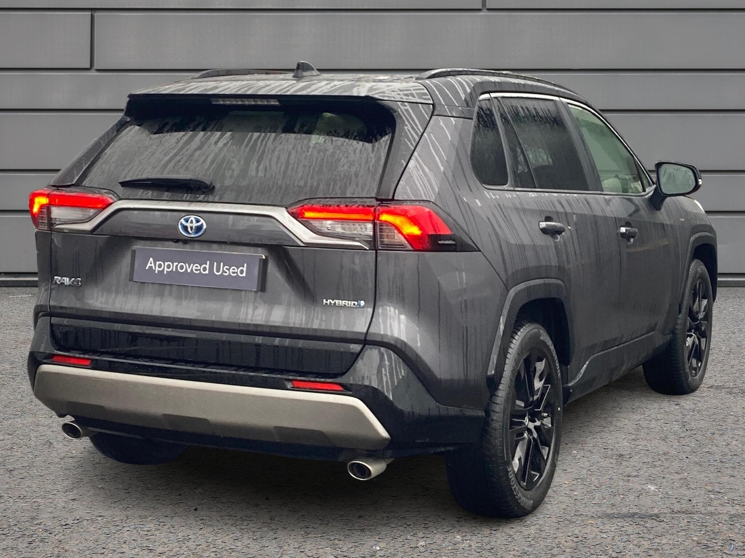 Used Toyota RAV4 2023 for sale - 76730606: Photo 2