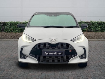 Used Toyota Yaris 2024 for sale - 77307057: Photo