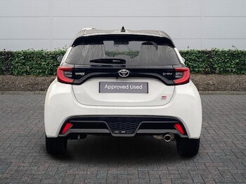 Used Toyota Yaris 2024 for sale - 77307057: Photo