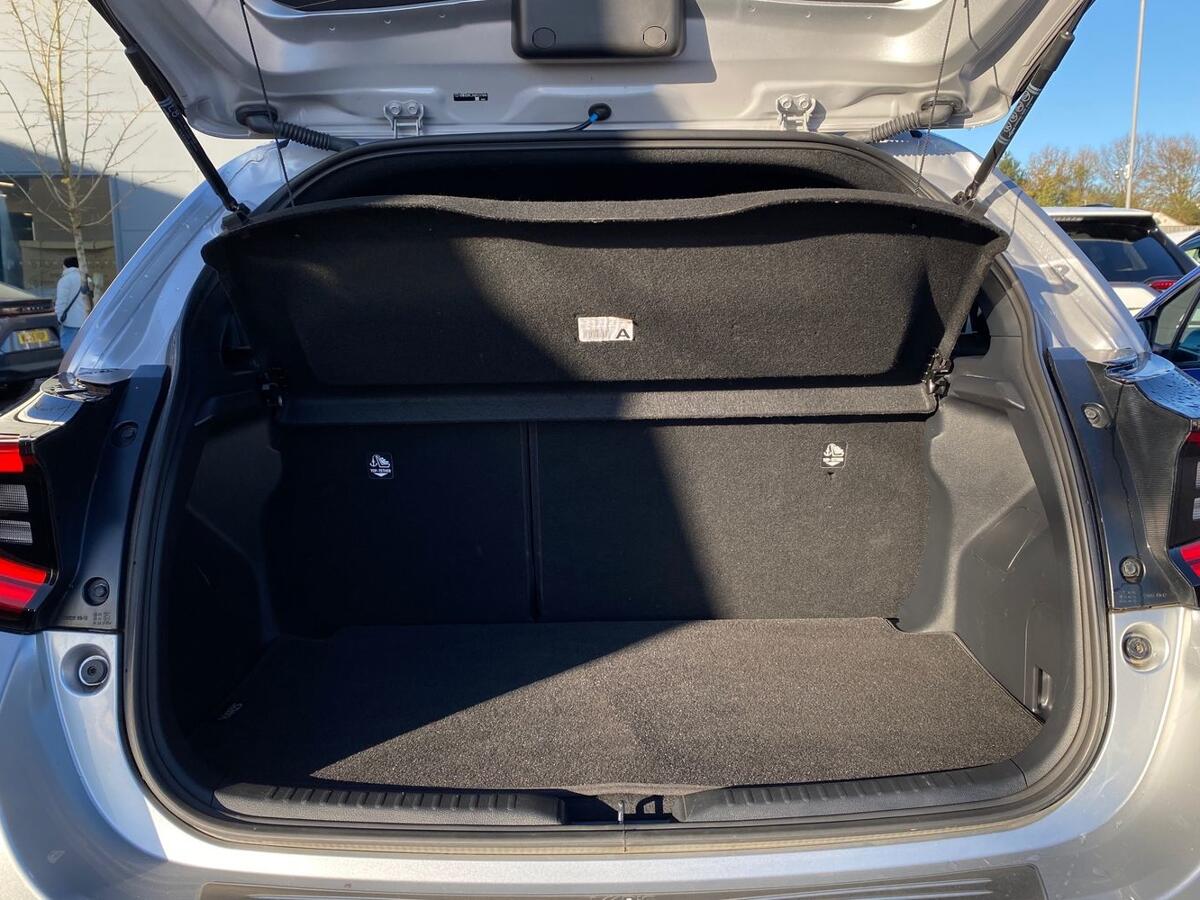 Used Toyota Yaris 2024 for sale - 76635346: Photo 10