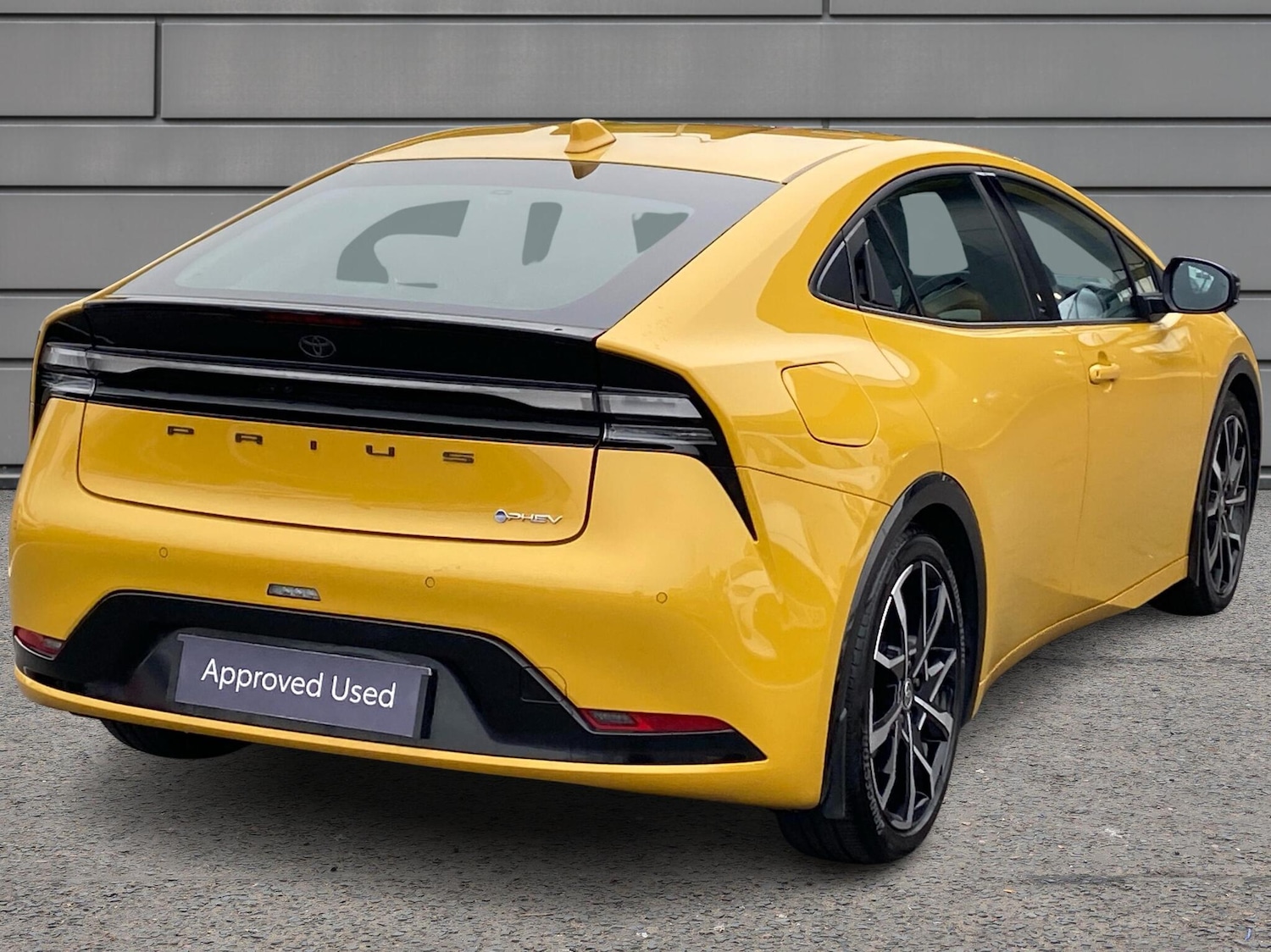 Used Toyota Prius 2025 for sale - 77177103: Photo 2