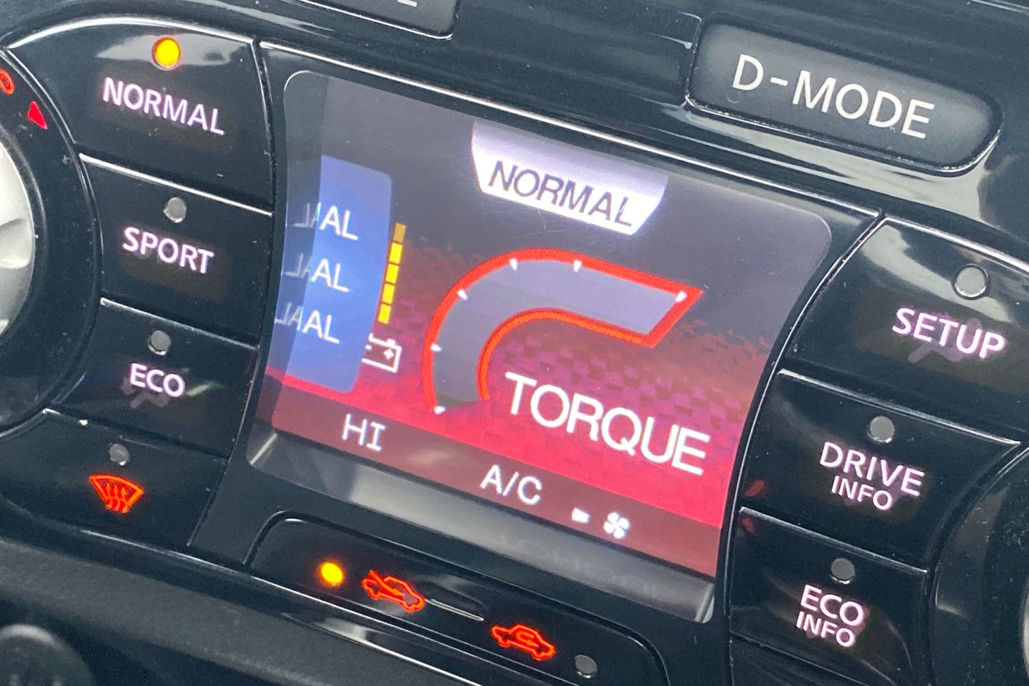 Used Nissan Juke 2018 for sale - 77337557: Photo 32