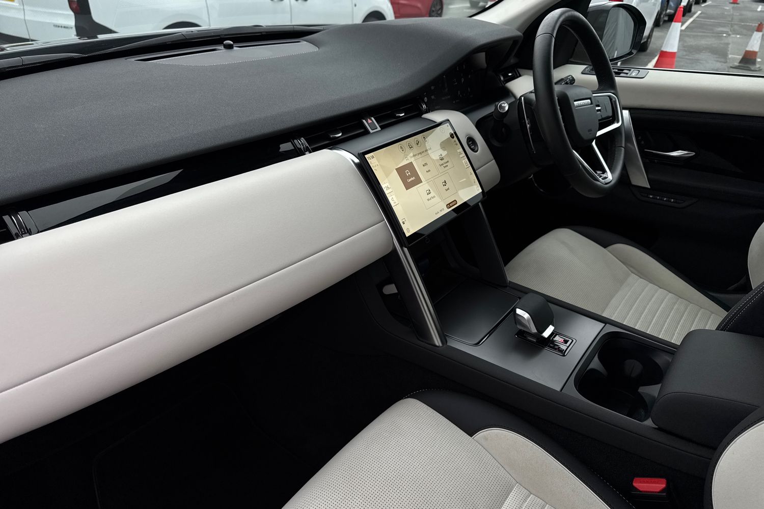 Used Land Rover Discovery Sport 2024 for sale - 77815148: Photo 14