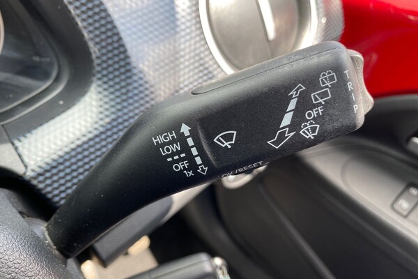 Used Volkswagen up! 2021 for sale - 75386107: Photo 24