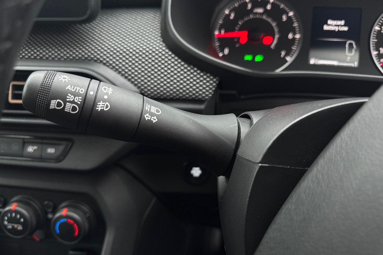 Used Dacia Sandero Stepway 2024 for sale - 77891524: Photo 37