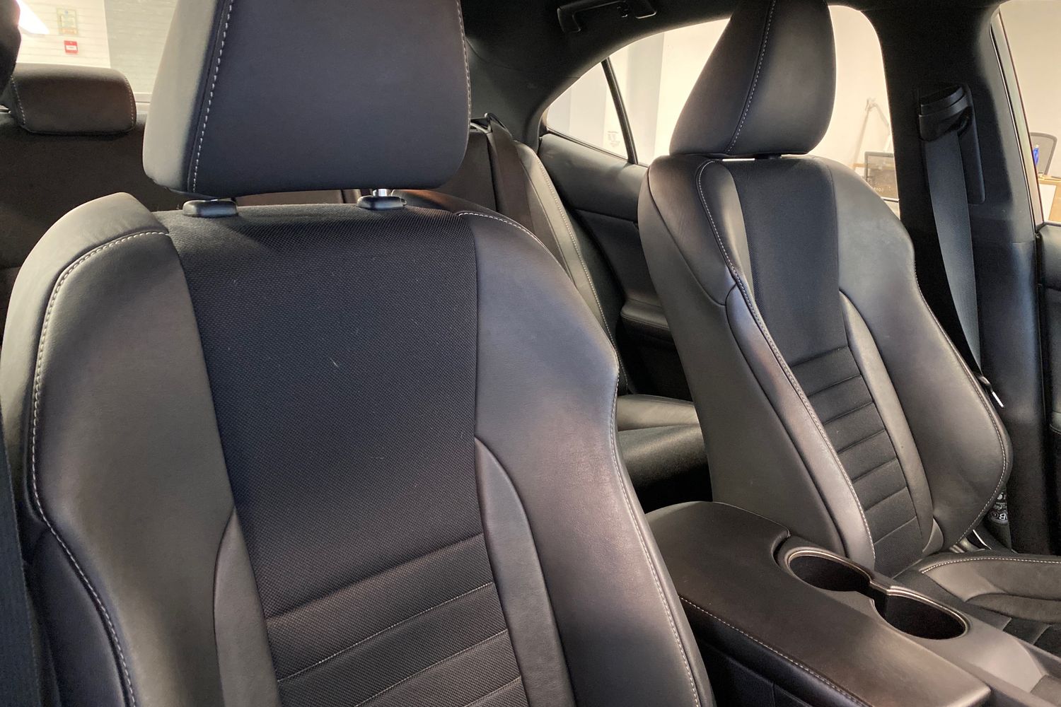 Used Lexus IS 2018 for sale - 77118471: Photo 17