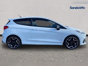 Used Ford Fiesta 2018 for sale - 76128806: Photo
