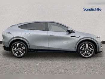 2025 - 107279 5-Door