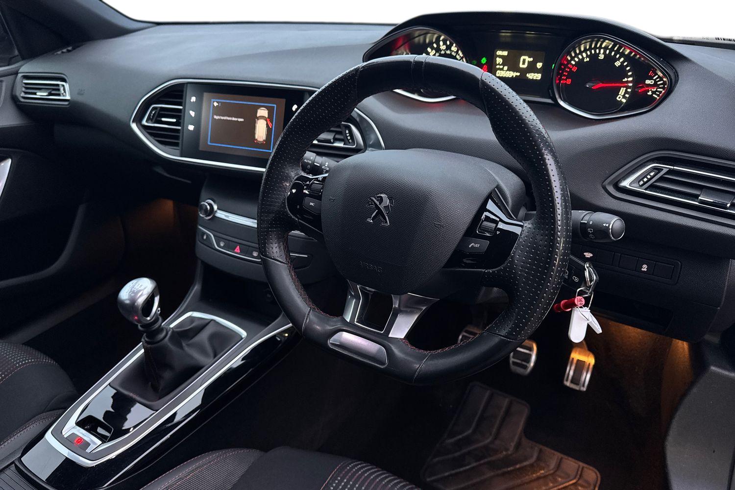 Used Peugeot 308 2019 for sale - 77815127: Photo 12