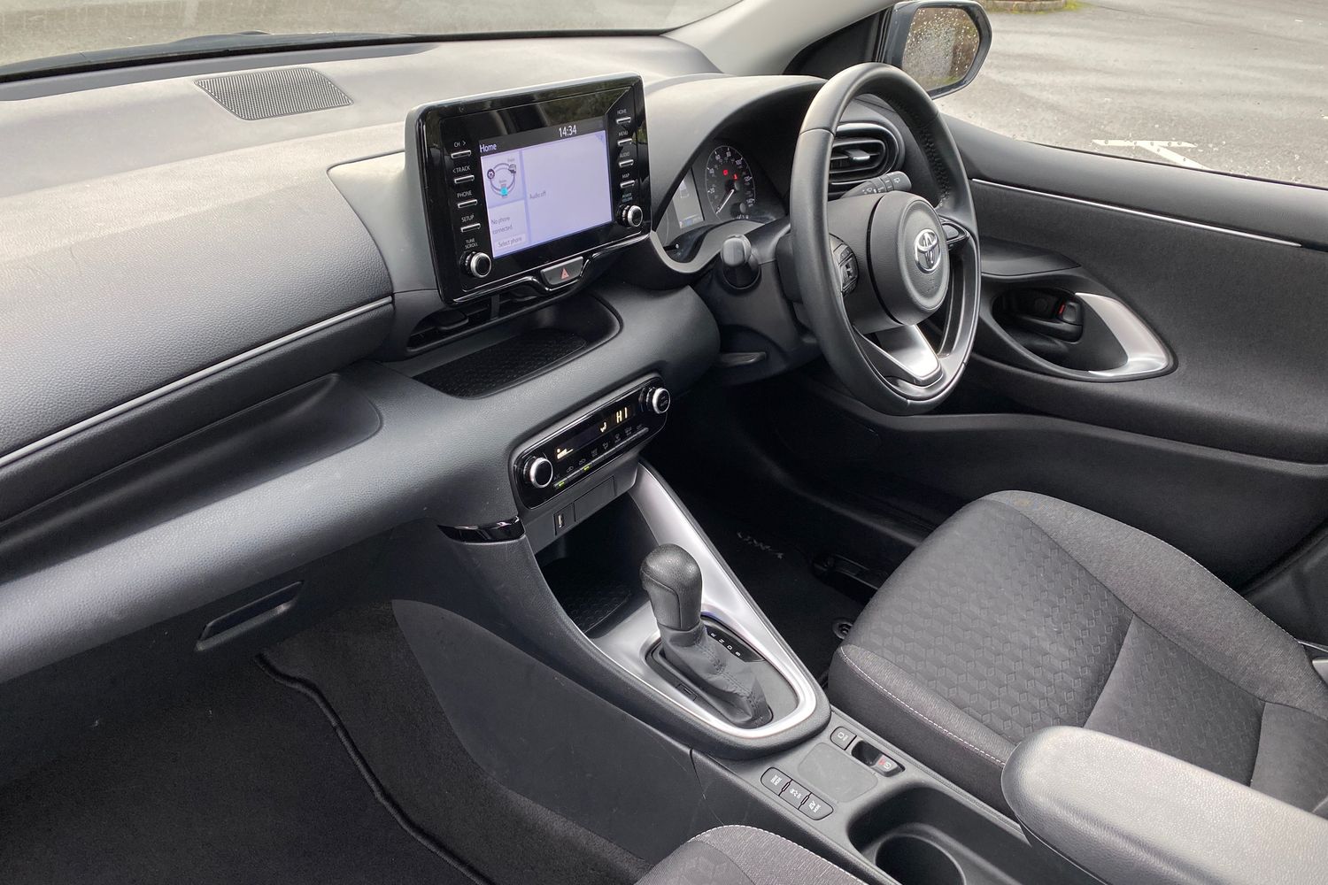 Used Toyota Yaris 2022 for sale - 77272257: Photo 12