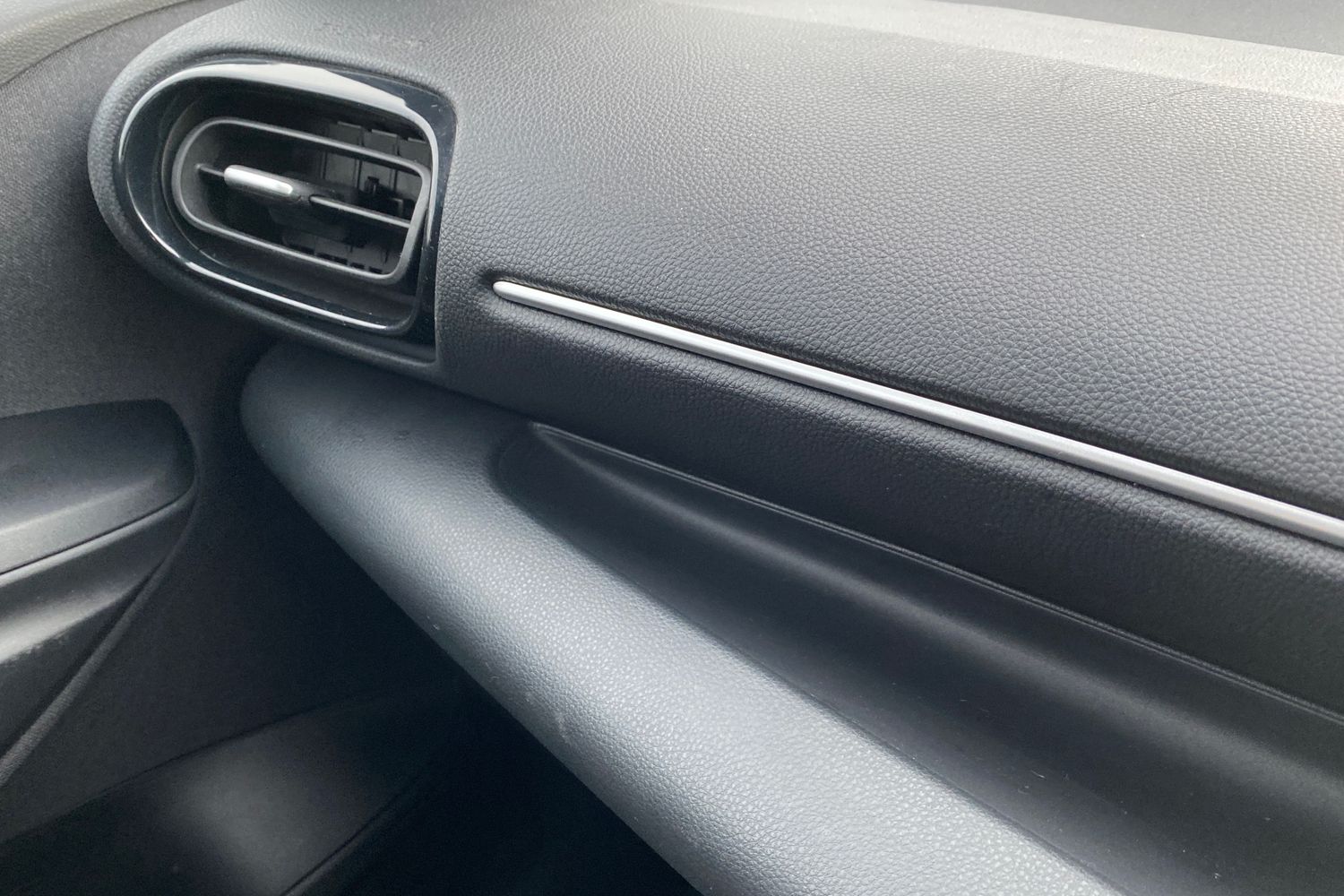 Used Toyota Yaris 2022 for sale - 77272257: Photo 33