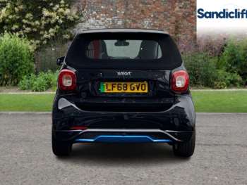 Used smart fortwo 2018 for sale - 74572129: Photo