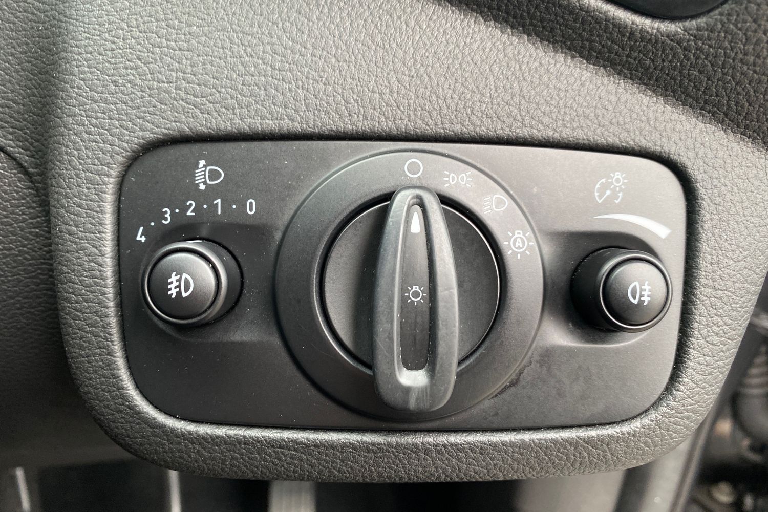 Used Ford Kuga 2018 for sale - 77629926: Photo 29