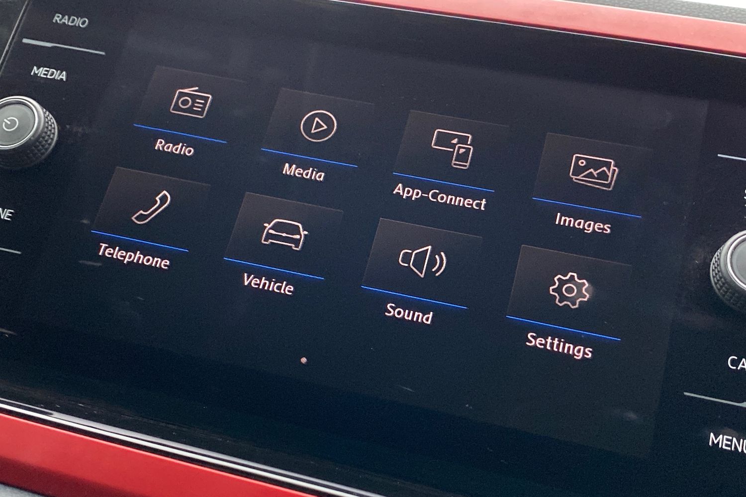 Used Volkswagen Polo 2018 for sale - 77324399: Photo 31