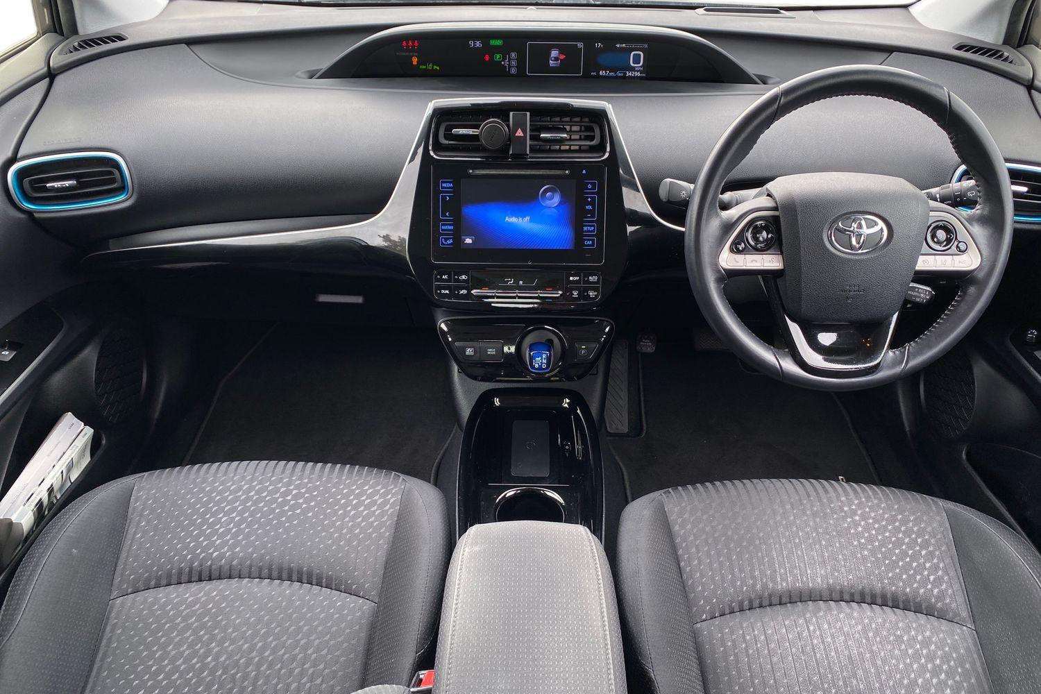 Used Toyota Prius 2018 for sale - 76128811: Photo 11