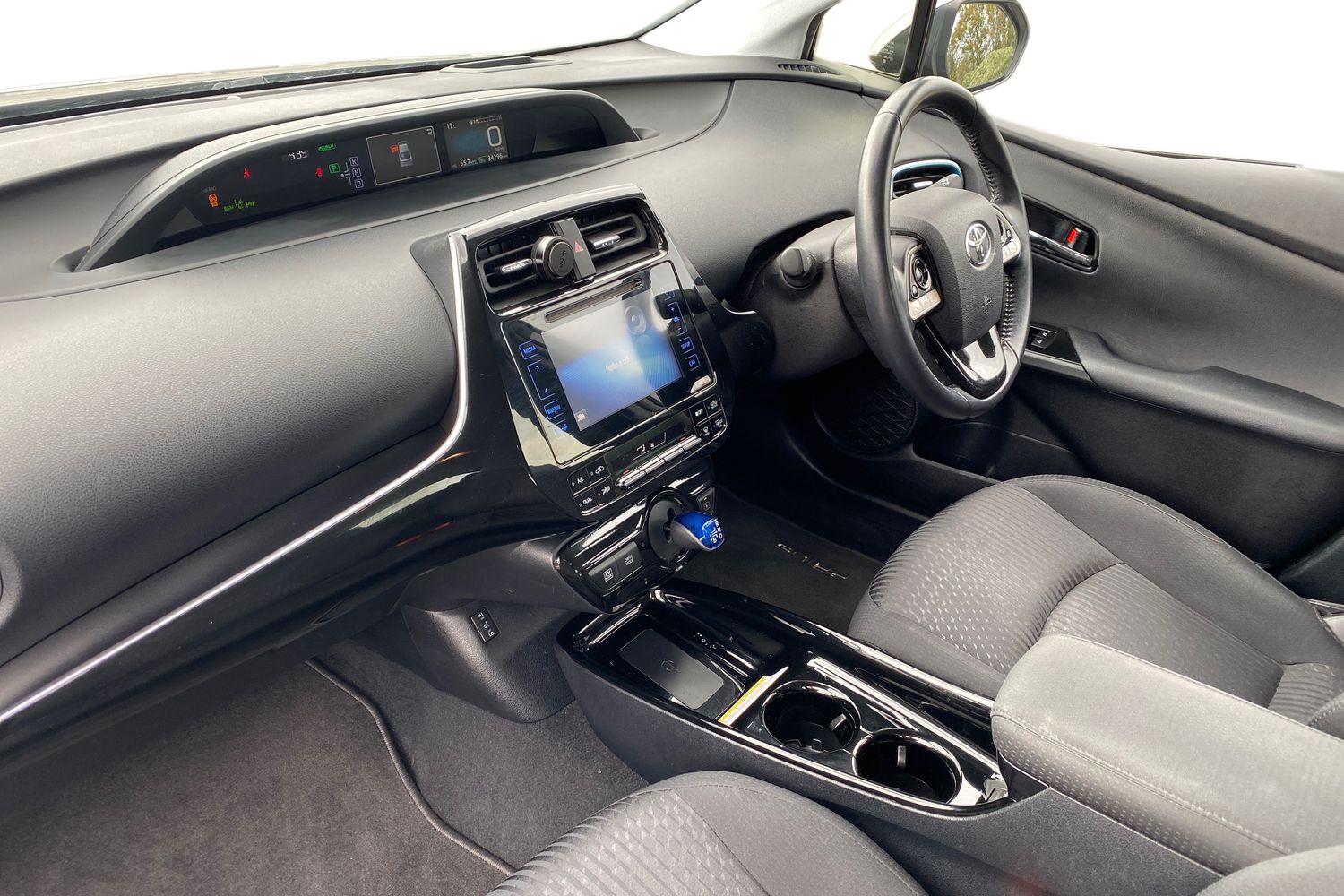 Used Toyota Prius 2018 for sale - 76128811: Photo 13