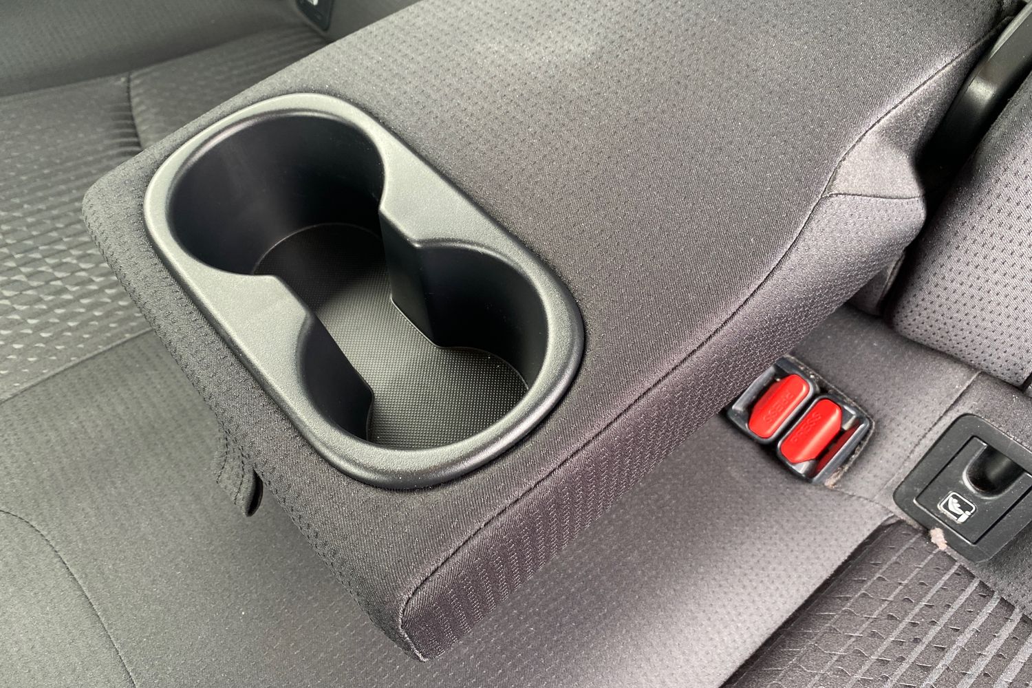 Used Toyota Prius 2018 for sale - 76128811: Photo 17