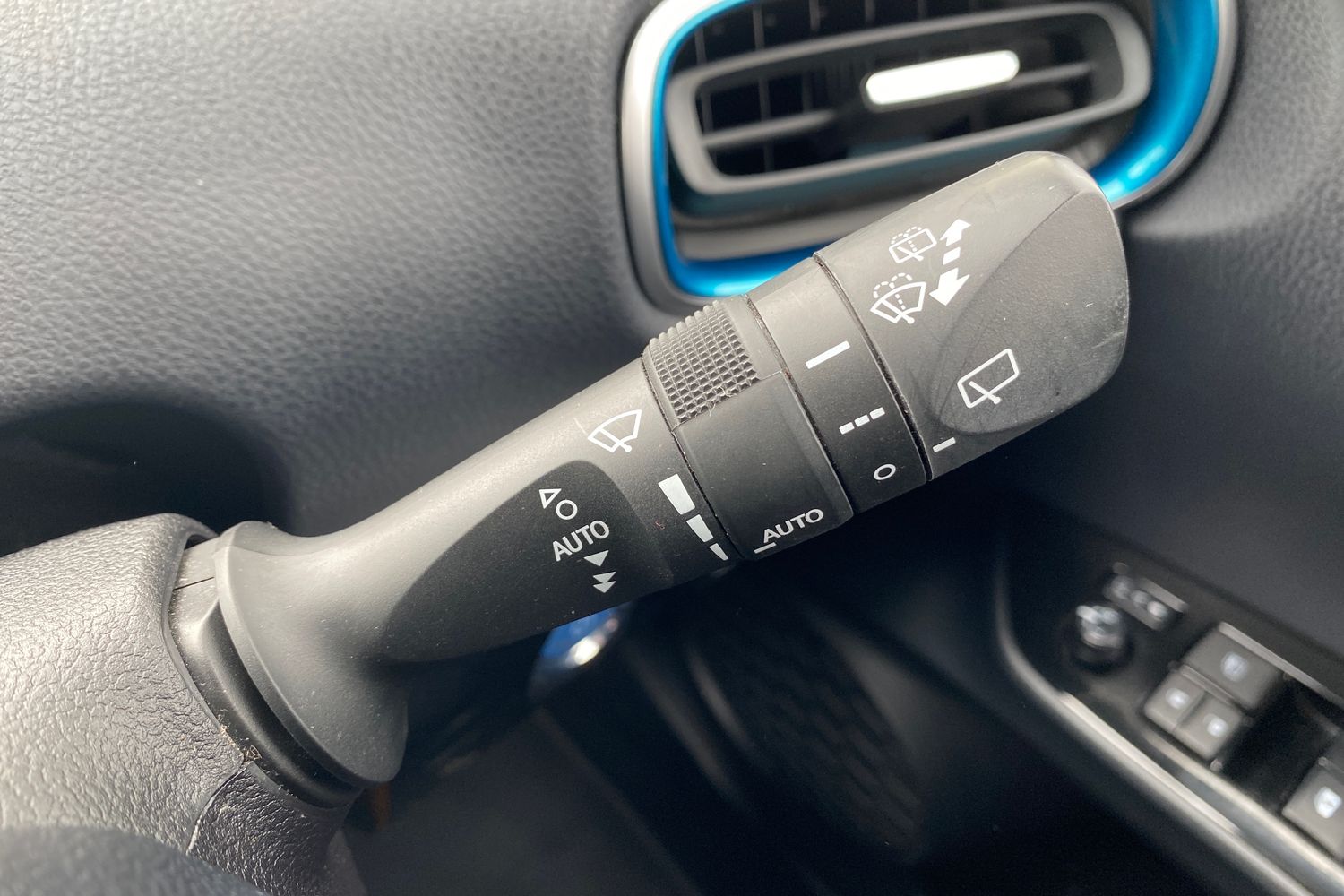 Used Toyota Prius 2018 for sale - 76128811: Photo 23