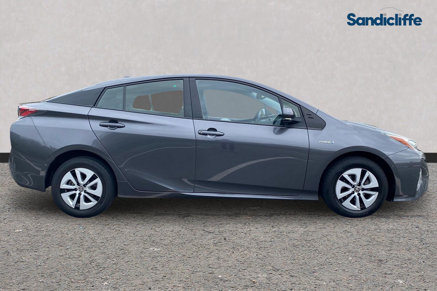 Used Toyota Prius 2018 for sale - 76128811: Photo 3
