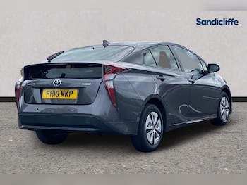 Used Toyota Prius 2018 for sale - 76128811: Photo