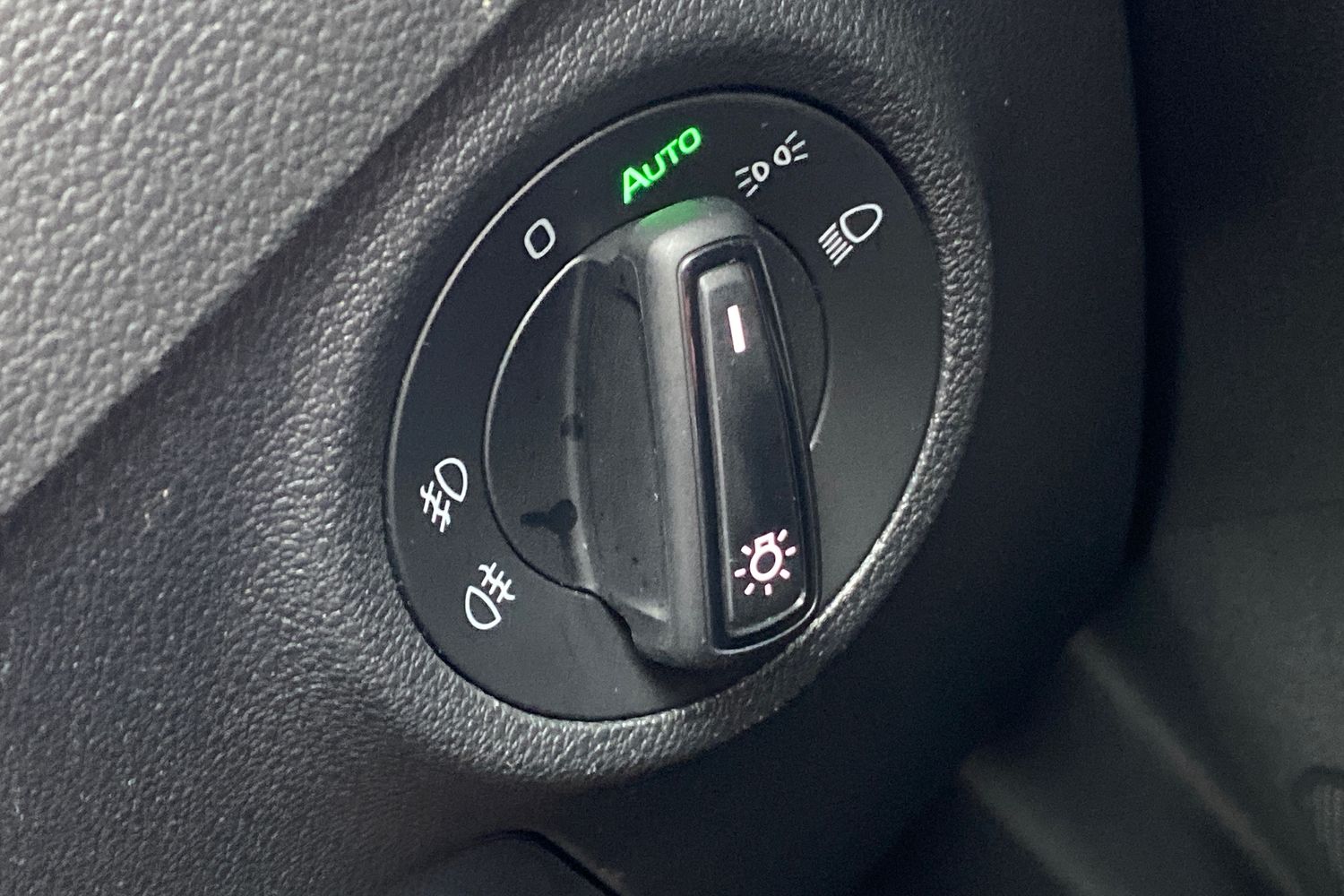 Used Skoda Karoq 2018 for sale - 76342564: Photo 22