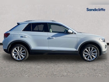 Used Volkswagen T-Roc 2019 for sale - 76470866: Photo