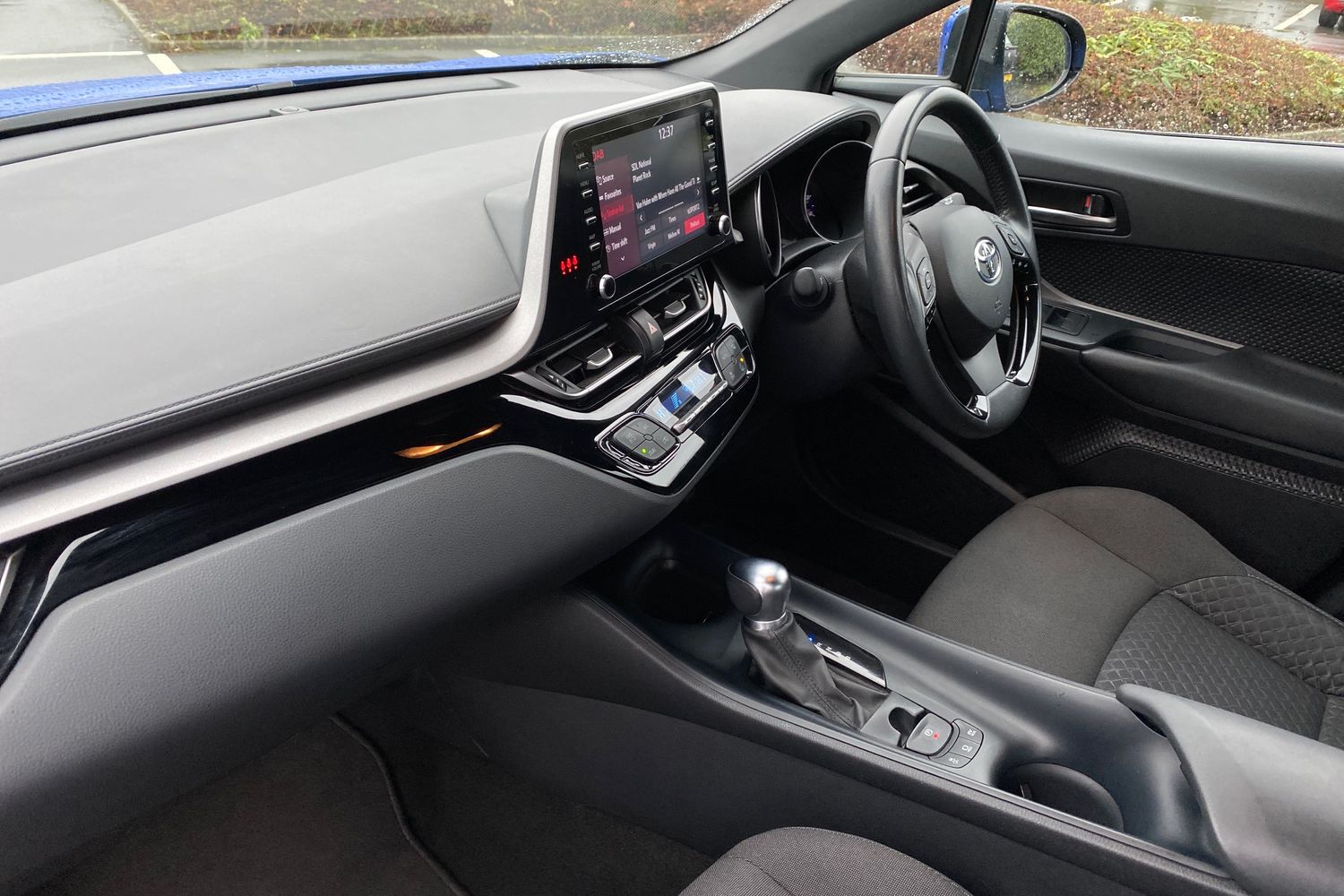 Used Toyota C-HR 2021 for sale - 77180616: Photo 14