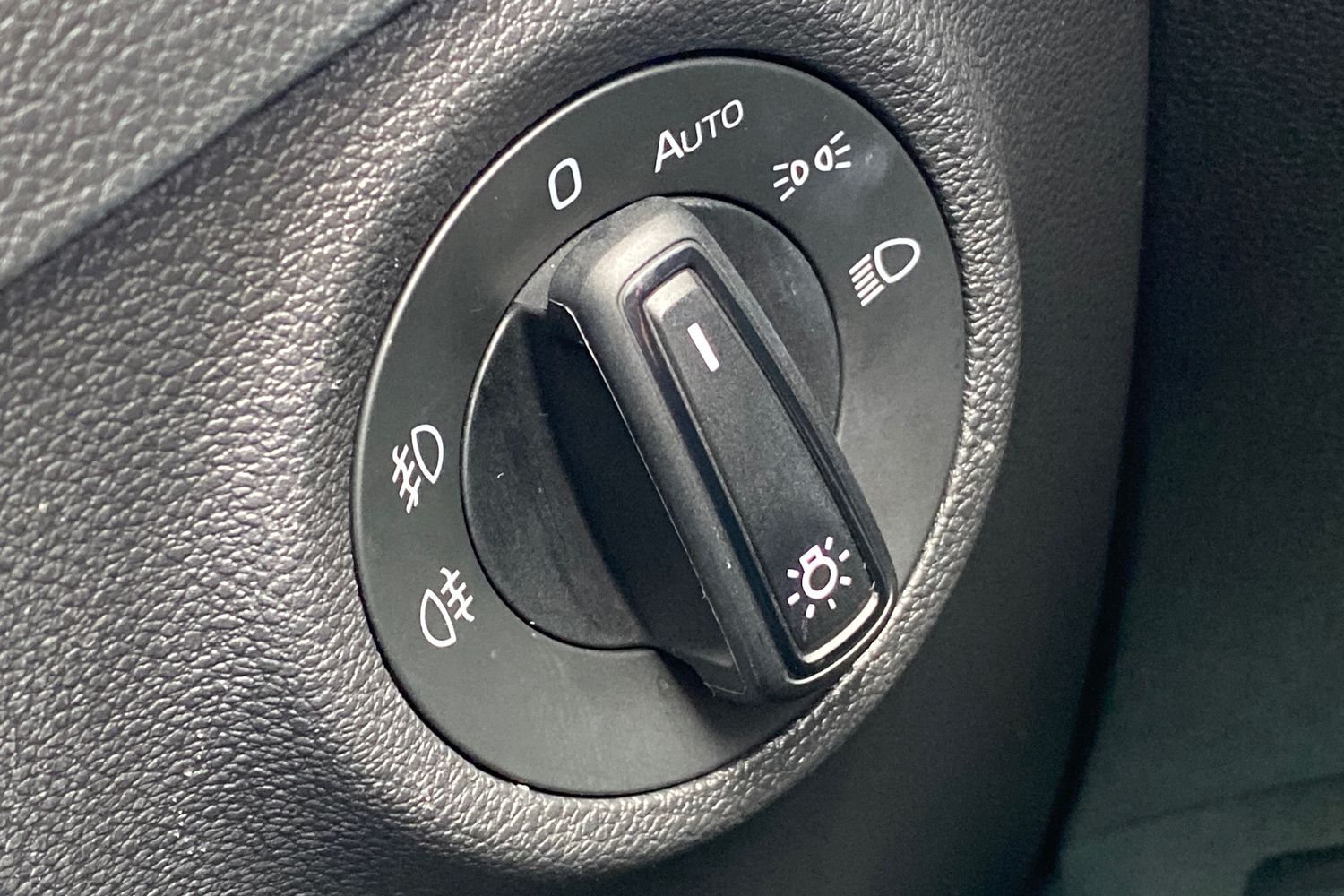 Used Skoda Karoq 2020 for sale - 77337536: Photo 31