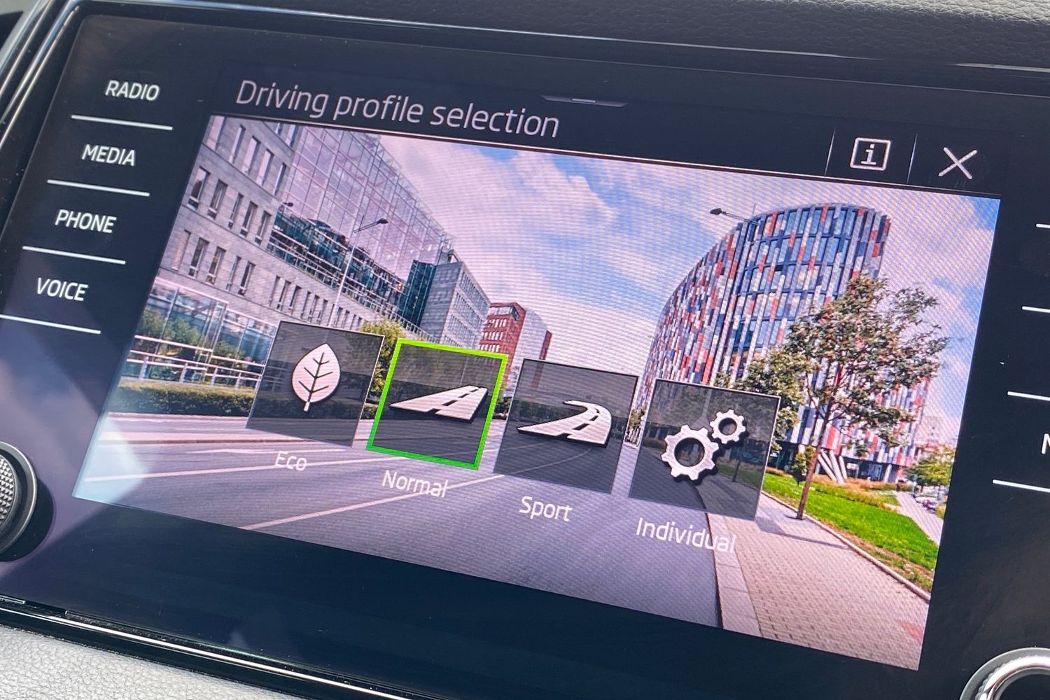 Used Skoda Karoq 2020 for sale - 77337536: Photo 38