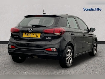 Used Hyundai i20 2019 for sale - 77096874: Photo